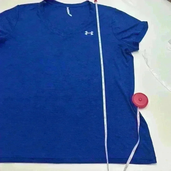 Under Armour Heat Gear XL VNeck Tee Item# B3 - Picture 3 of 5